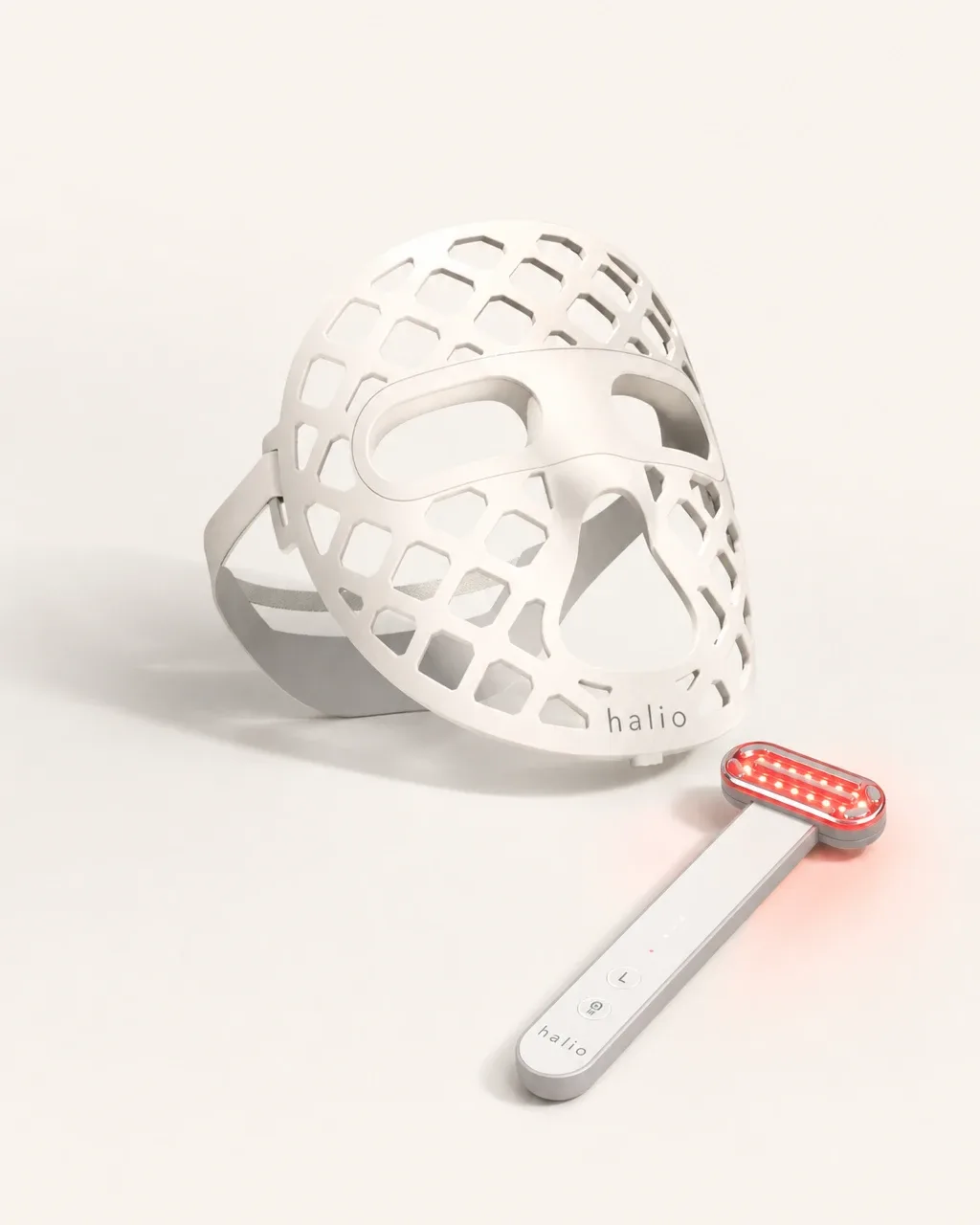 Halio Lift & Light Duo, white field stacked cluster showcase no copy