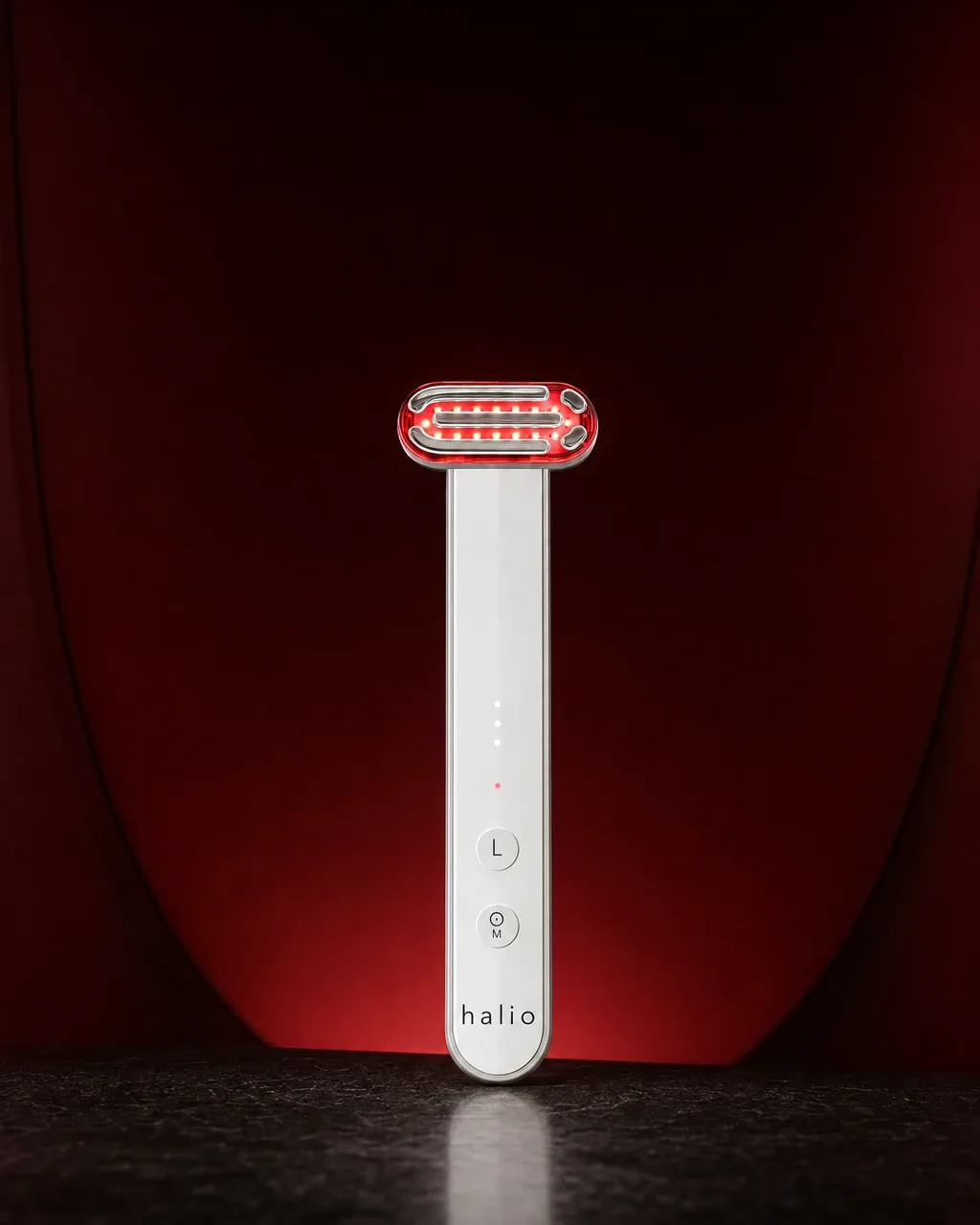 Halio Red Light Therapy Device, dark field centred kicker chip headline pill ris
